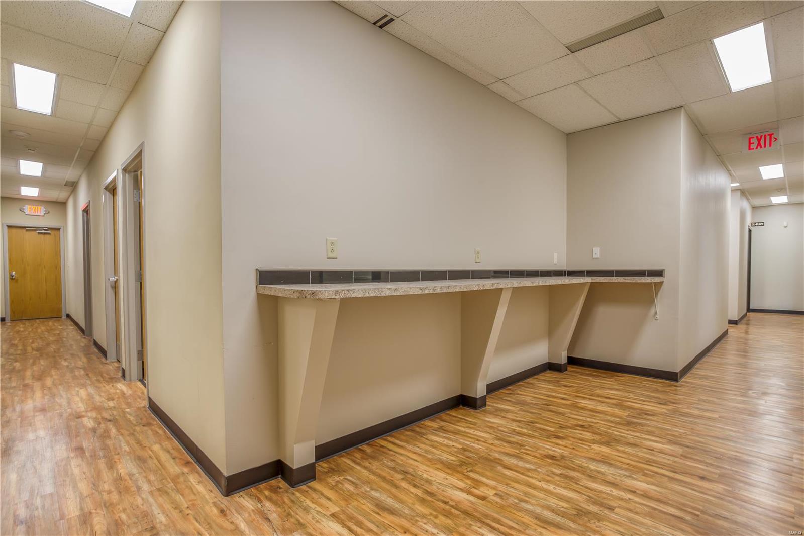 TESSON FERRY - Commercial Sale