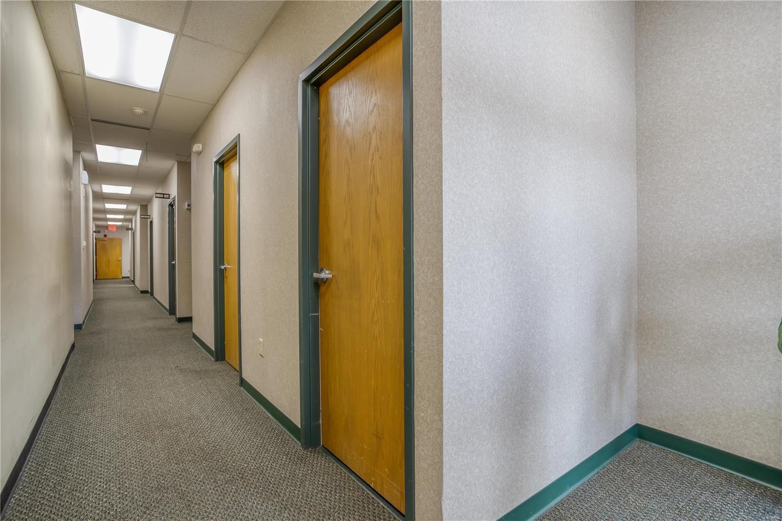 TESSON FERRY - Commercial Sale