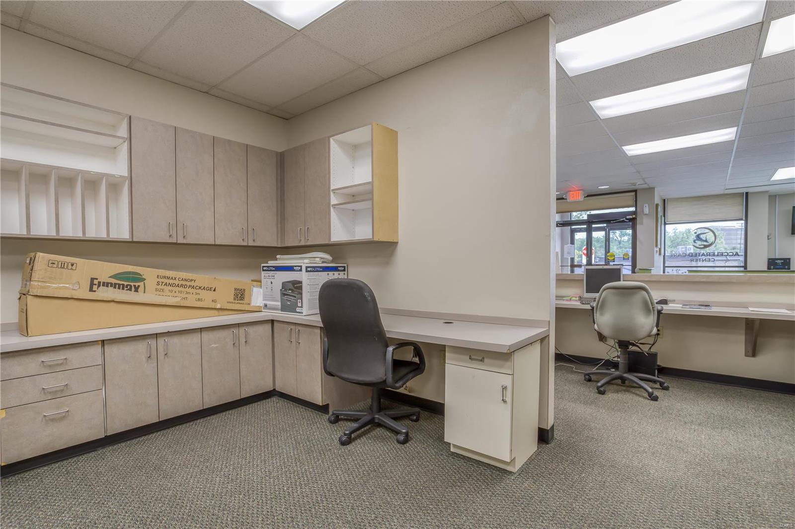 TESSON FERRY - Commercial Sale