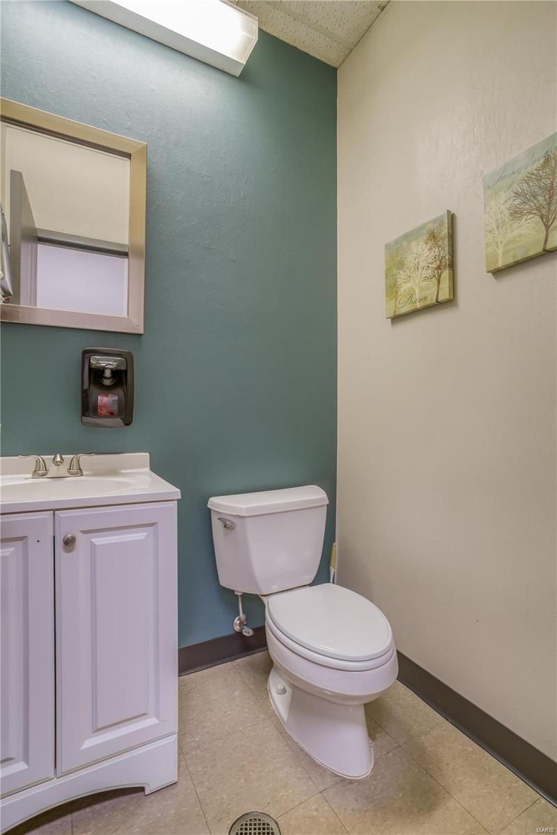 TESSON FERRY - Commercial Sale