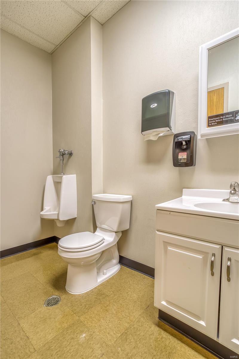 TESSON FERRY - Commercial Sale