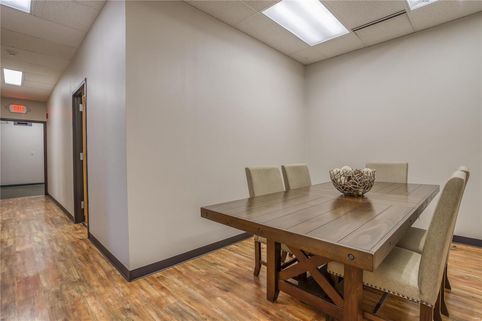 TESSON FERRY - Commercial Sale