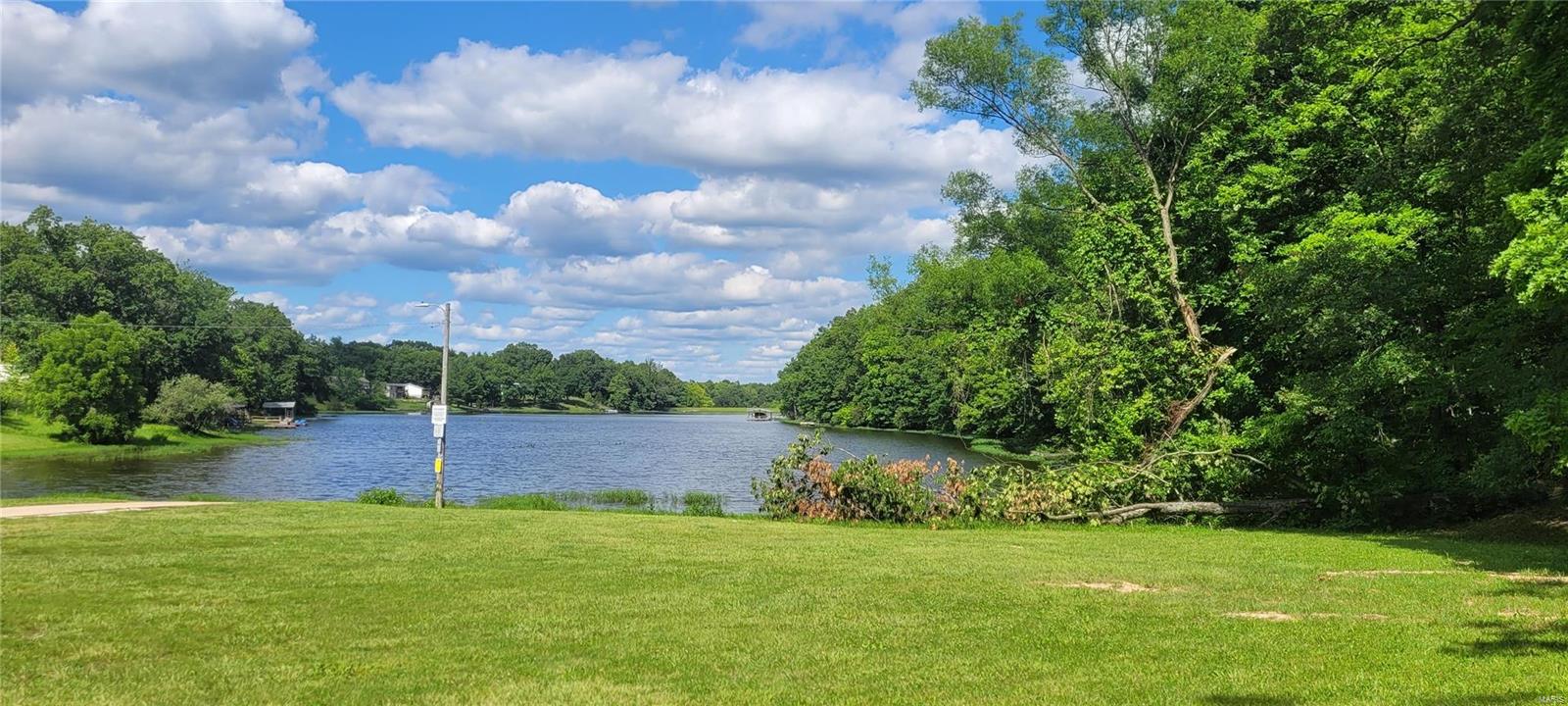 Lake Thunderbird - Land