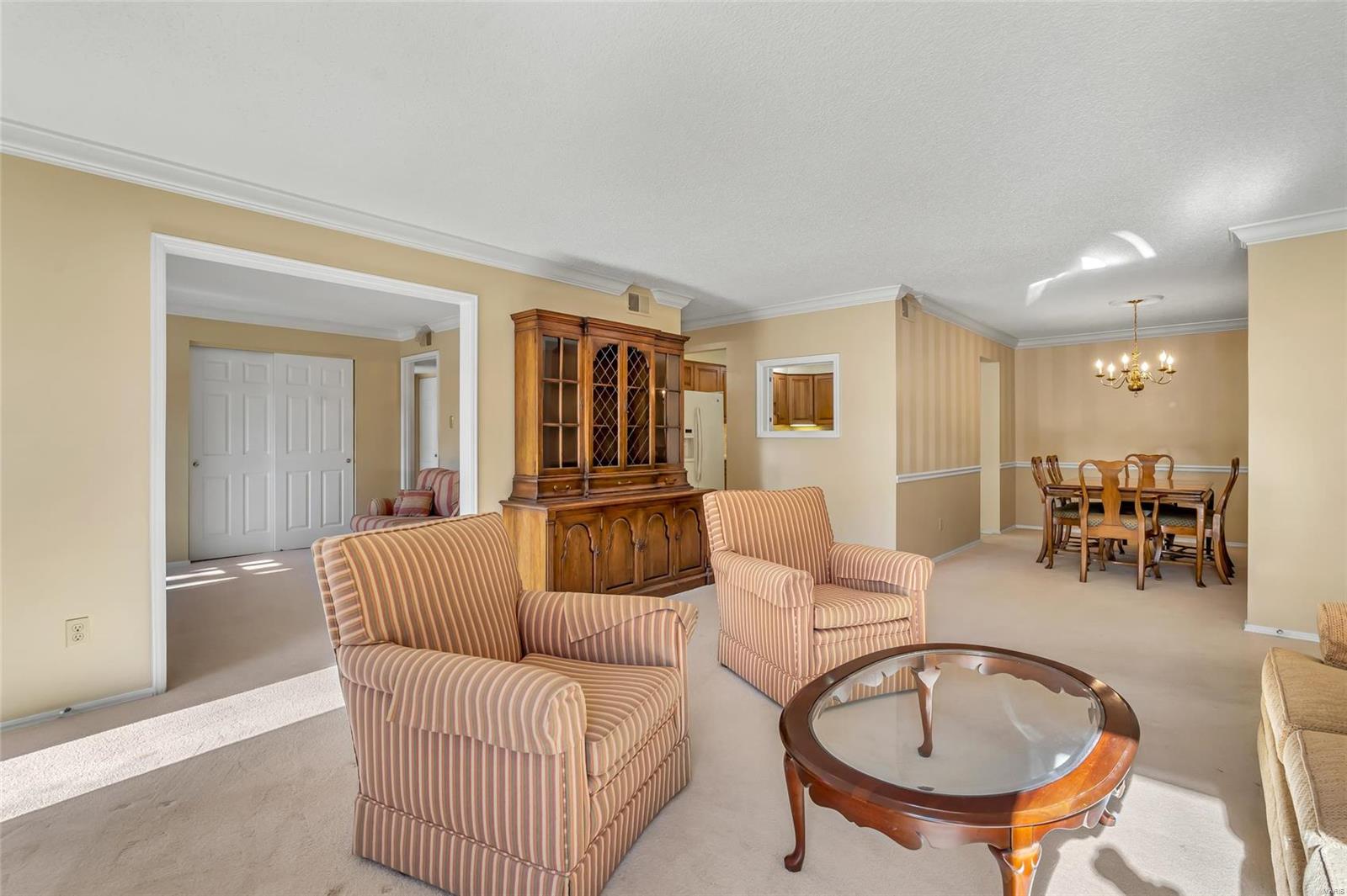 Kirkwood, Missouri 63122, United States, 2 Bedrooms Bedrooms, ,2 BathroomsBathrooms,Residential,Pending,13512