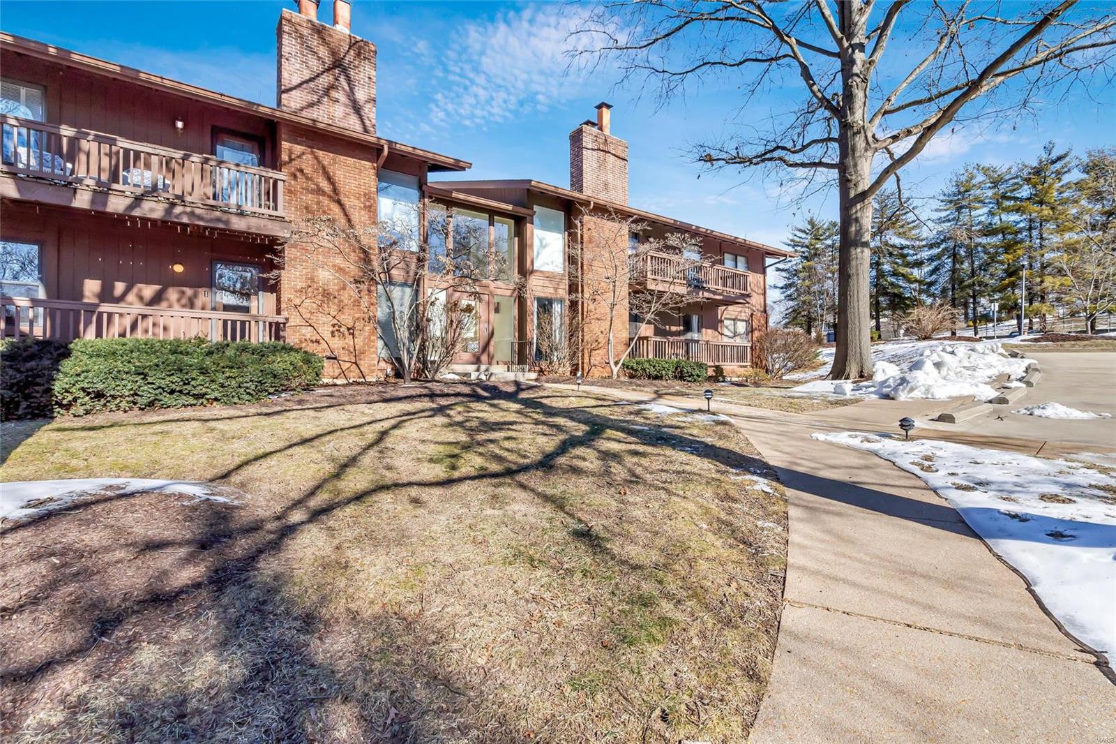 Kirkwood, Missouri 63122, United States, 2 Bedrooms Bedrooms, ,2 BathroomsBathrooms,Residential,Pending,13512