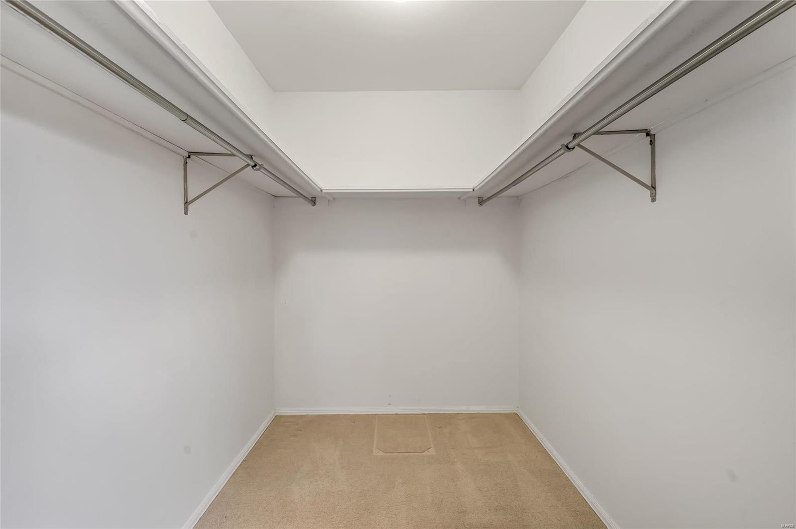 Kirkwood, Missouri 63122, United States, 2 Bedrooms Bedrooms, ,2 BathroomsBathrooms,Residential,Pending,13512