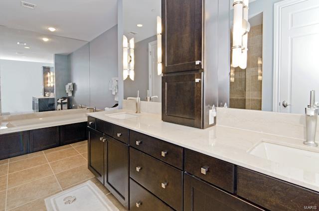 The Crescent In Clayton - Residential