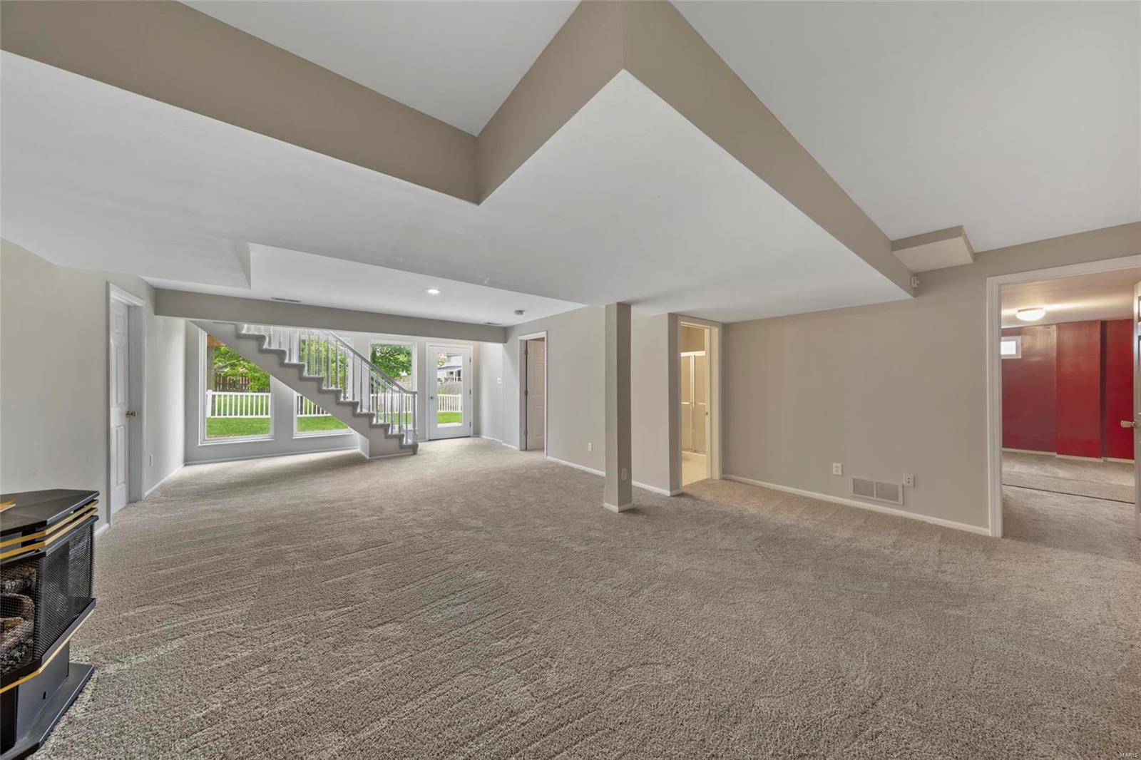 Country Crossing Manor - Residential