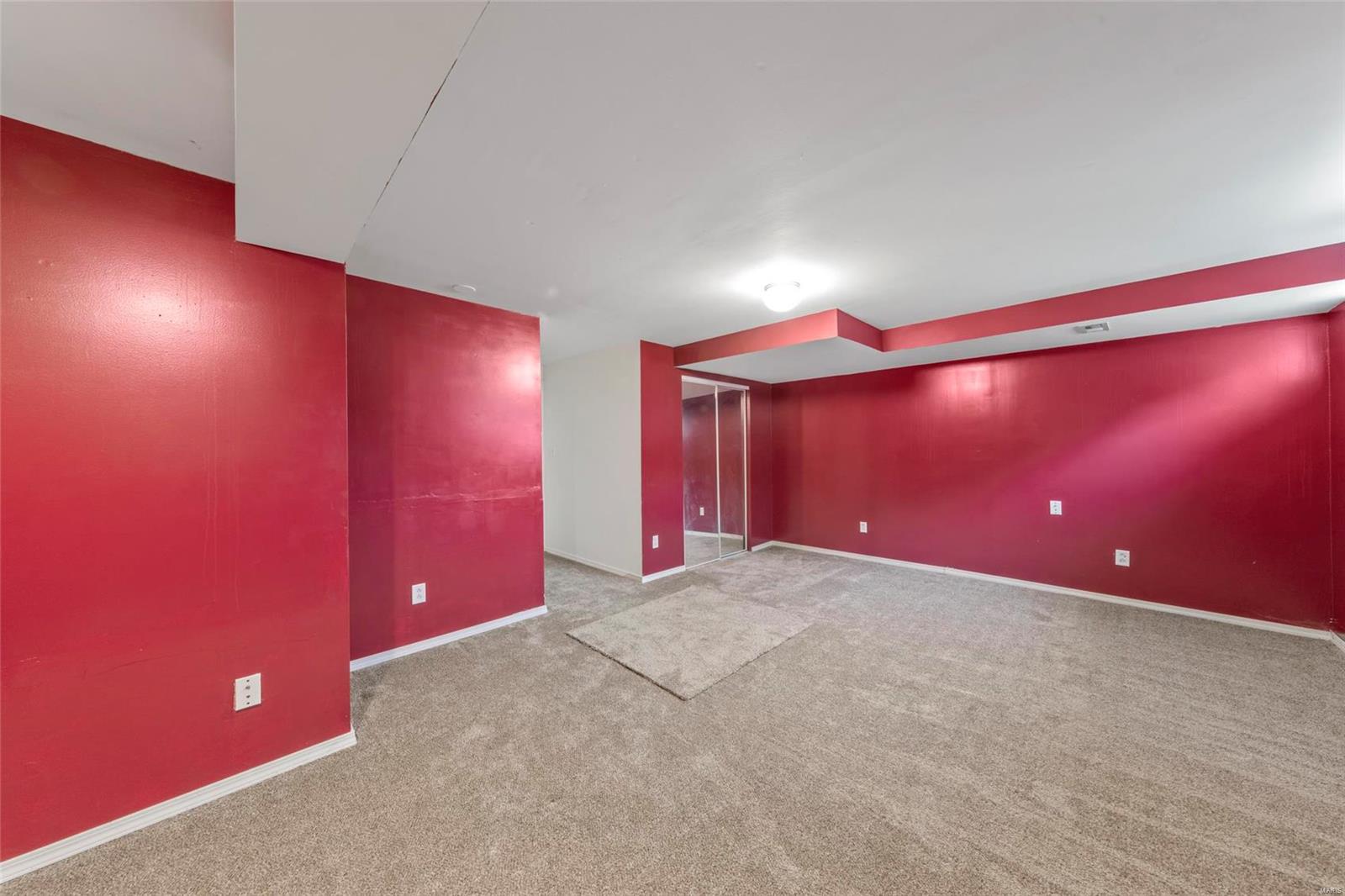 Country Crossing Manor - Residential