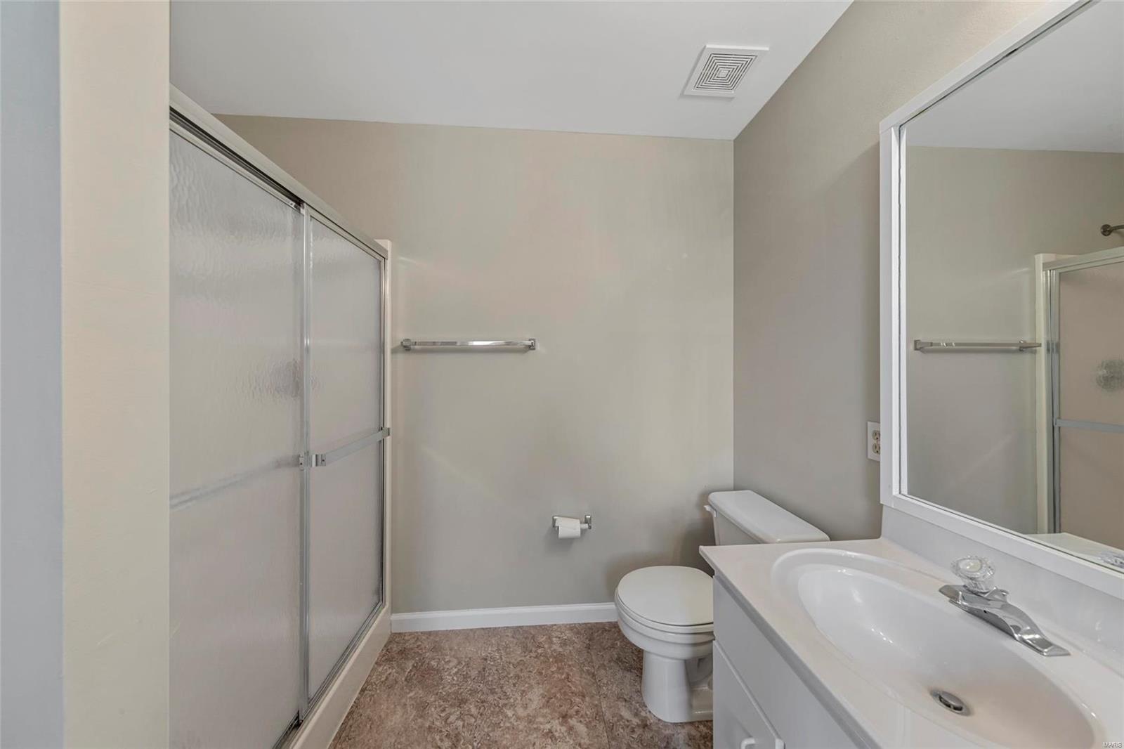 Country Crossing Manor - Residential