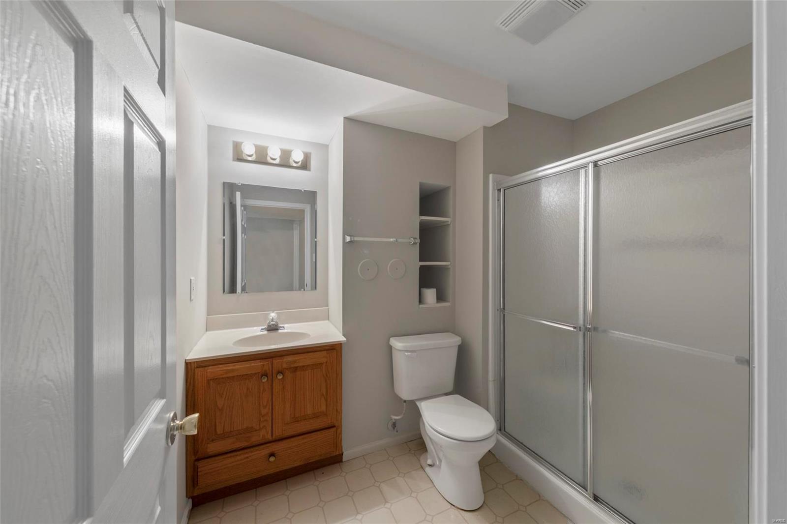 Country Crossing Manor - Residential