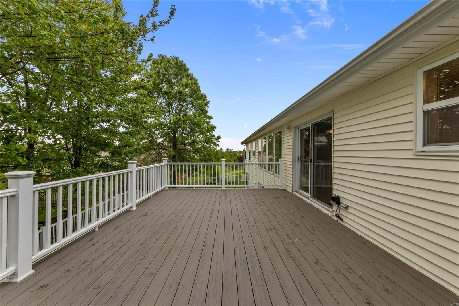 Country Crossing Manor - Residential