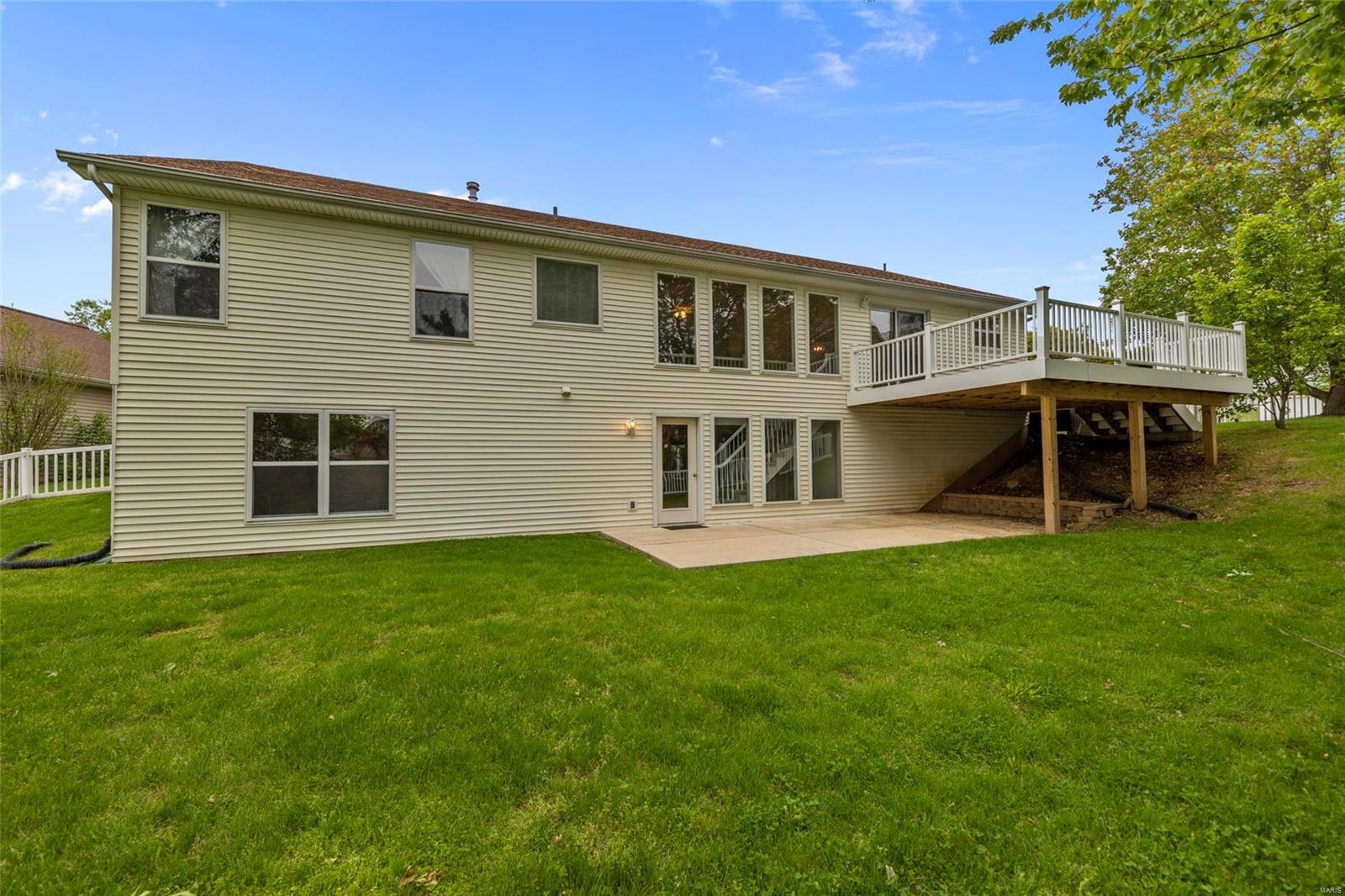 Country Crossing Manor - Residential