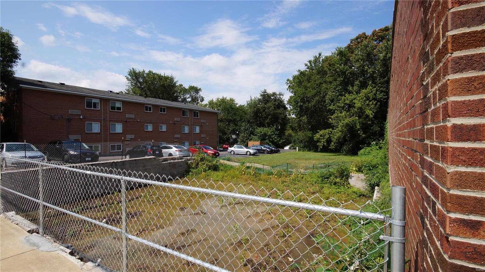 F M Sterretts Add To Forrest Park - Land