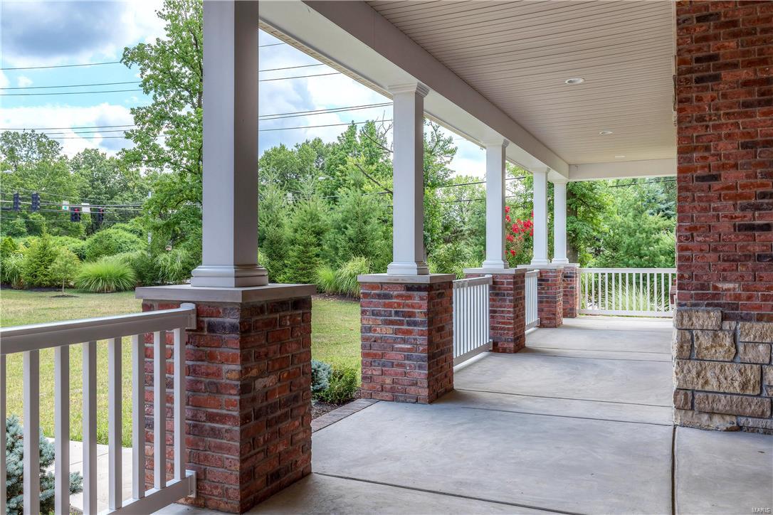 Ladue Meadows - Residential