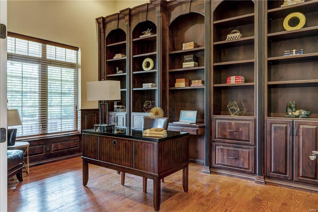 Ladue Meadows - Residential