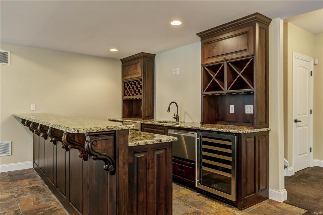 Ladue Meadows - Residential