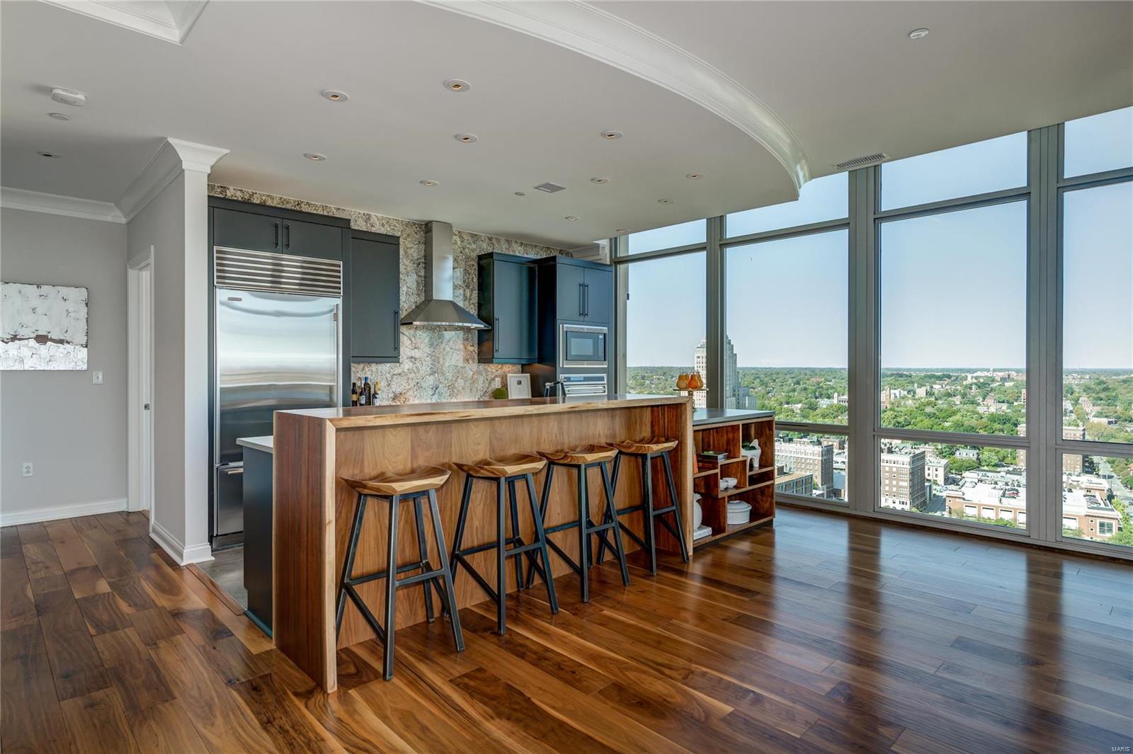 Park East Tower - Residential