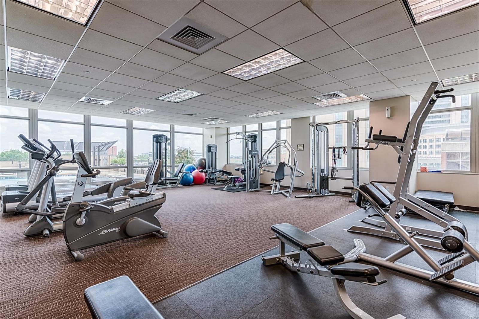 Park East Tower - Residential