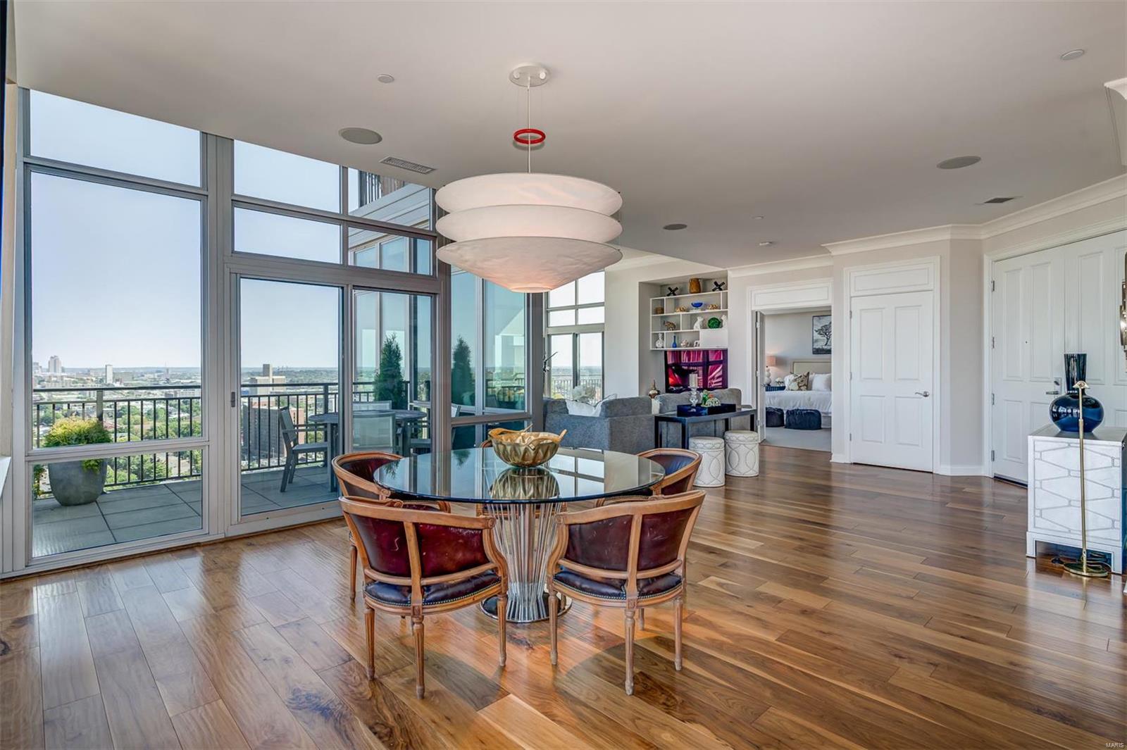 Park East Tower - Residential