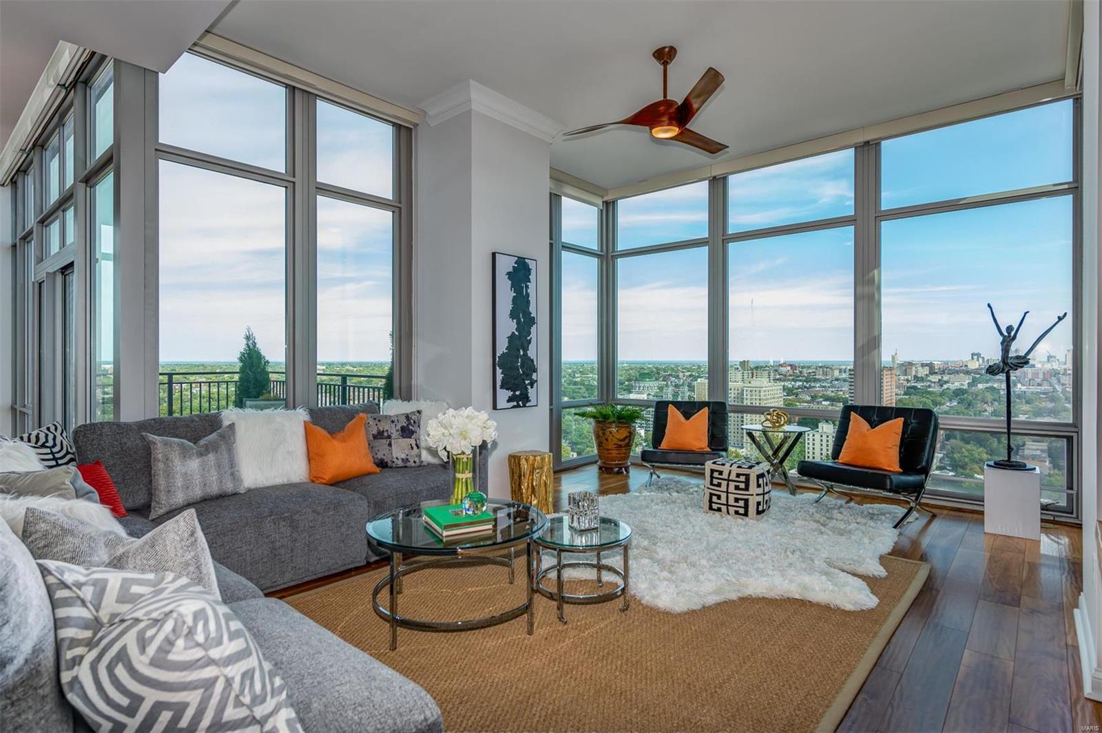 Park East Tower - Residential