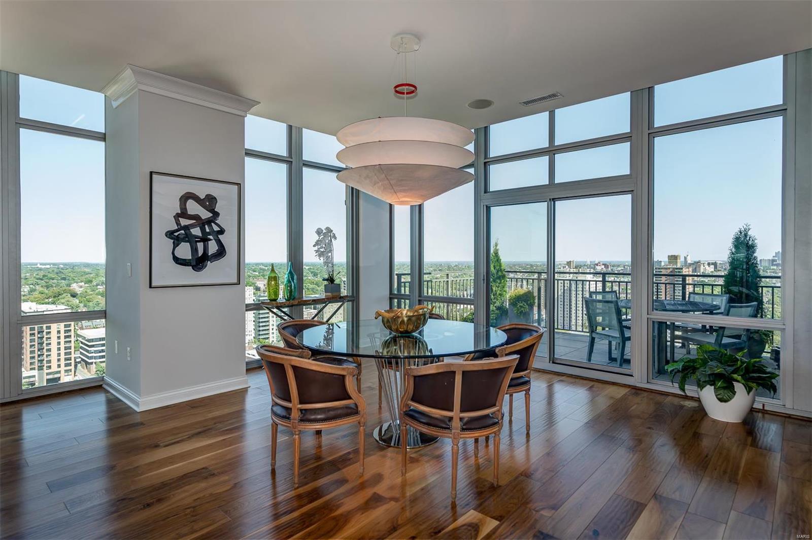 Park East Tower - Residential