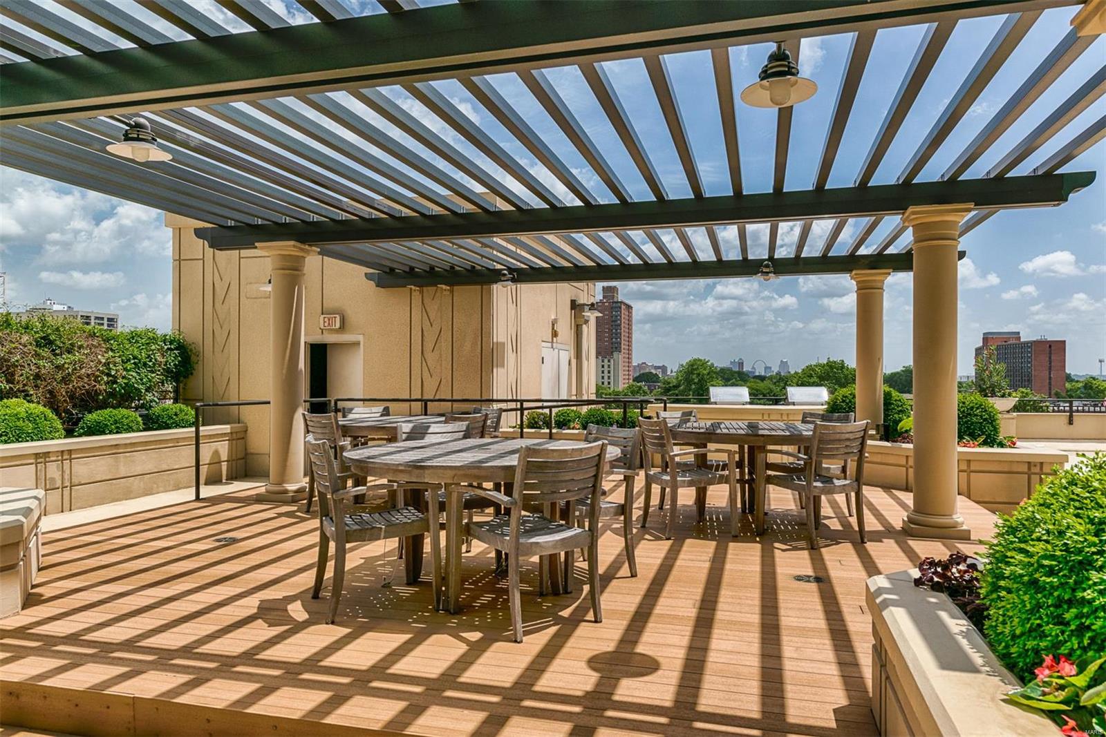 Park East Tower - Residential