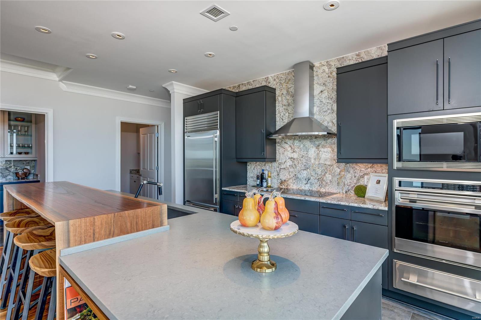 Park East Tower - Residential