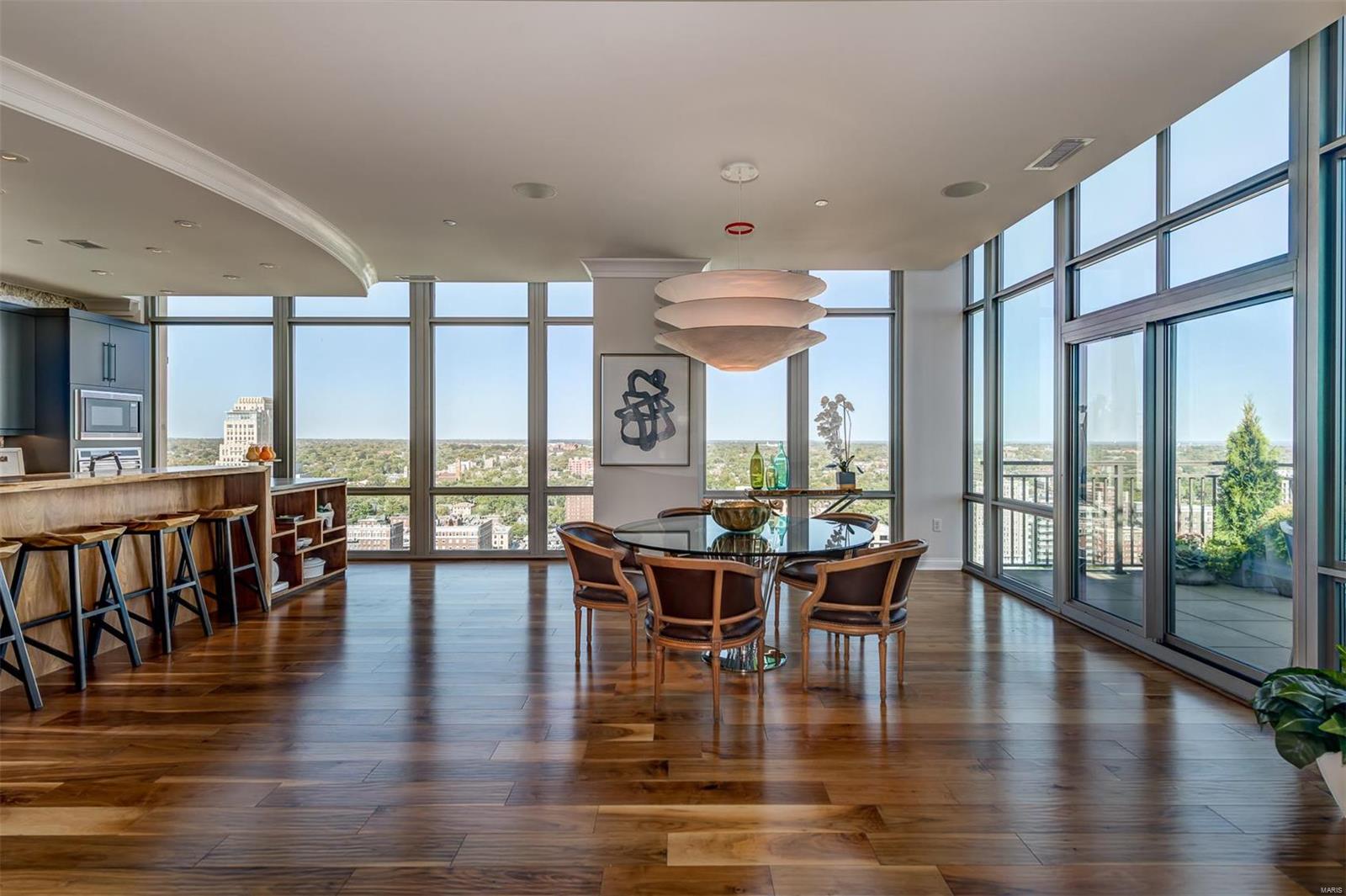 Park East Tower - Residential