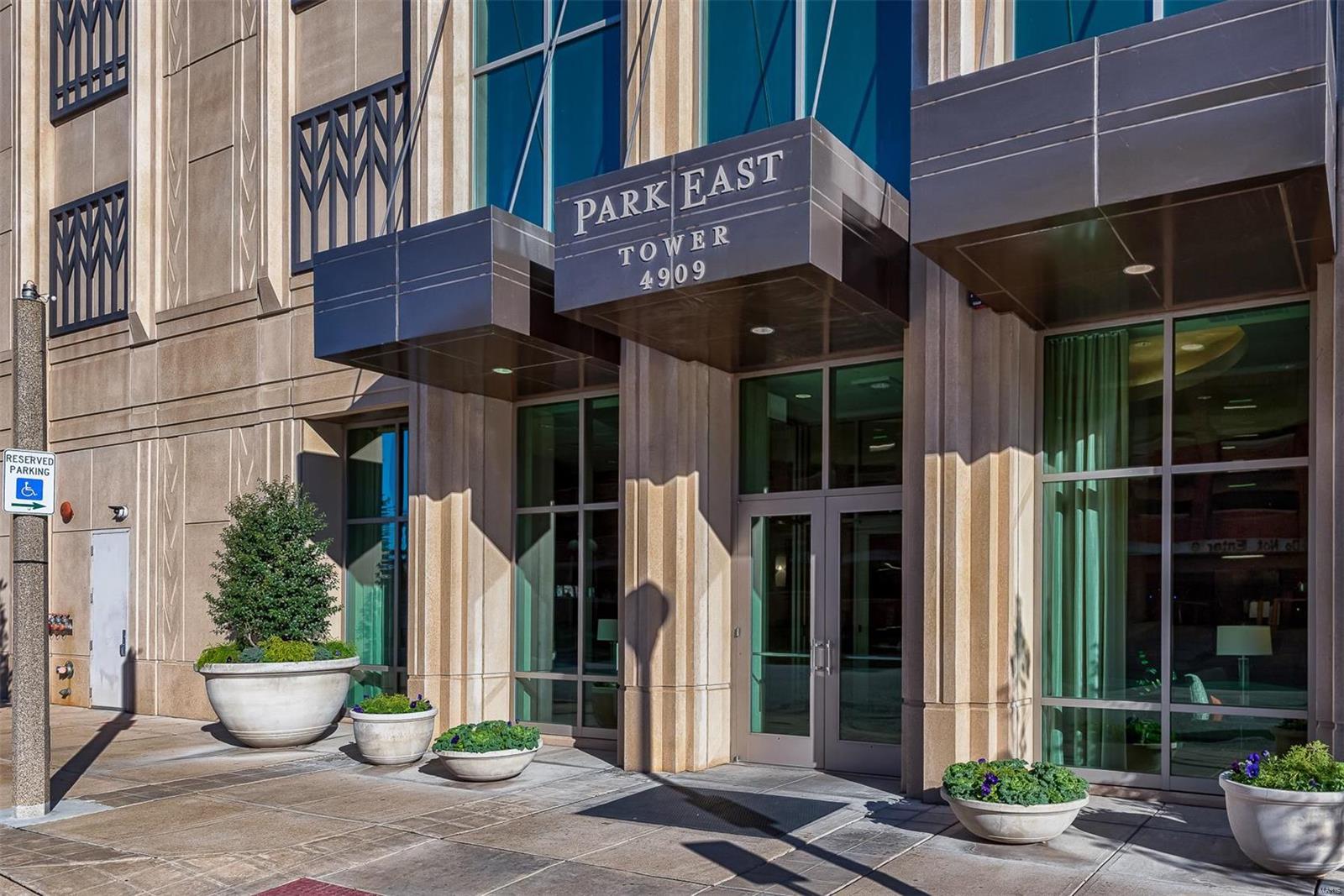 Park East Tower - Residential