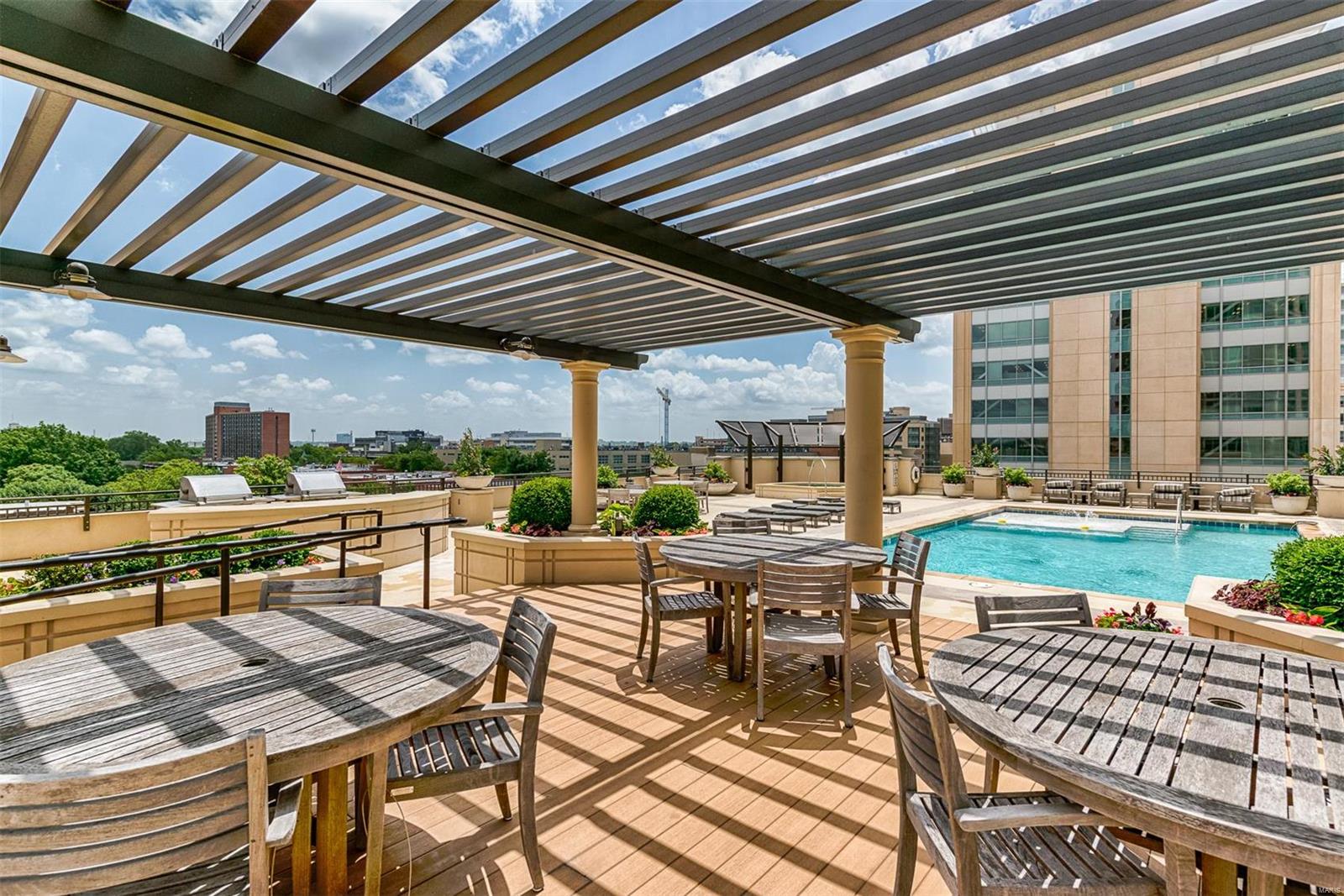 Park East Tower - Residential