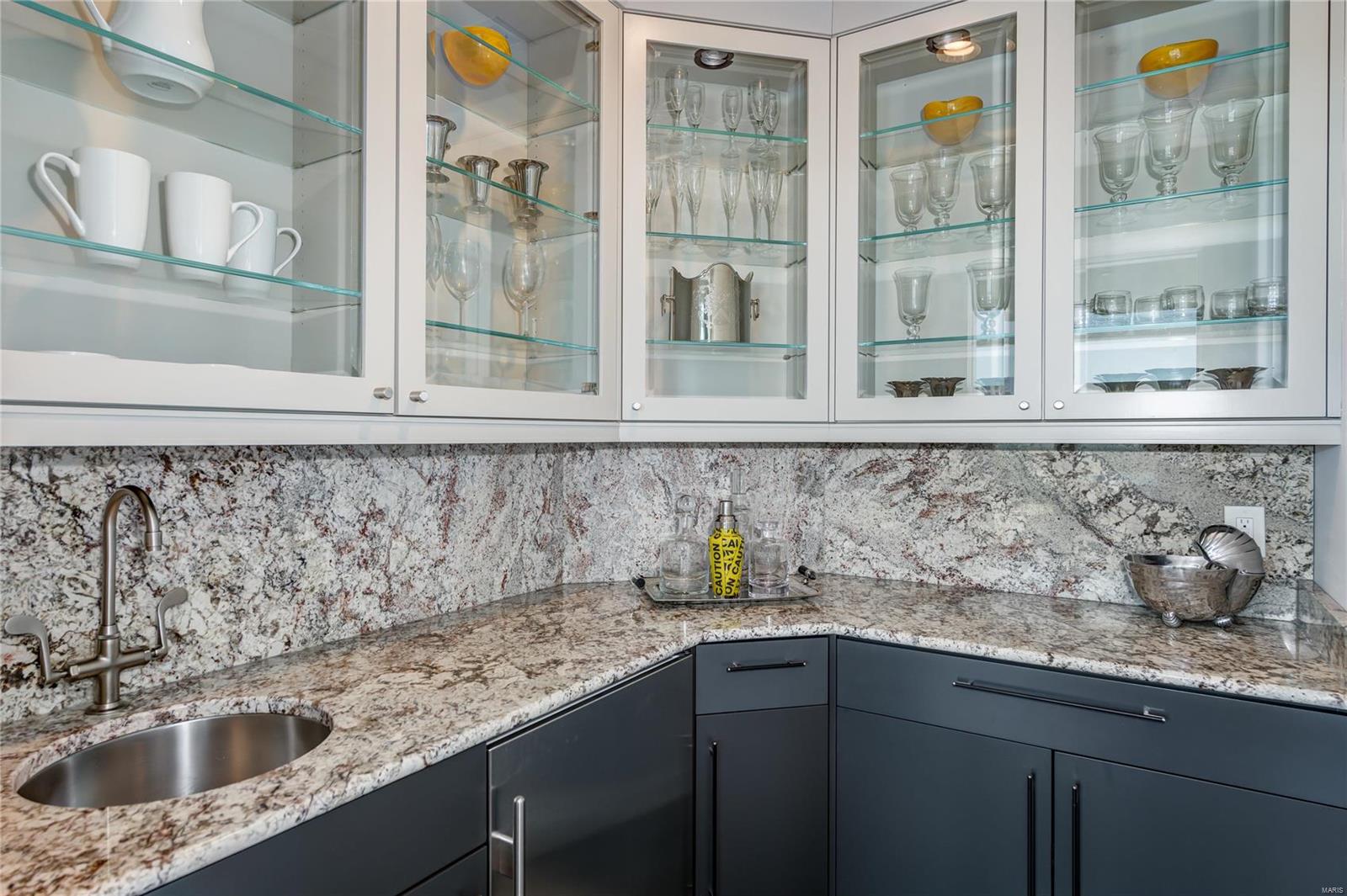 Park East Tower - Residential