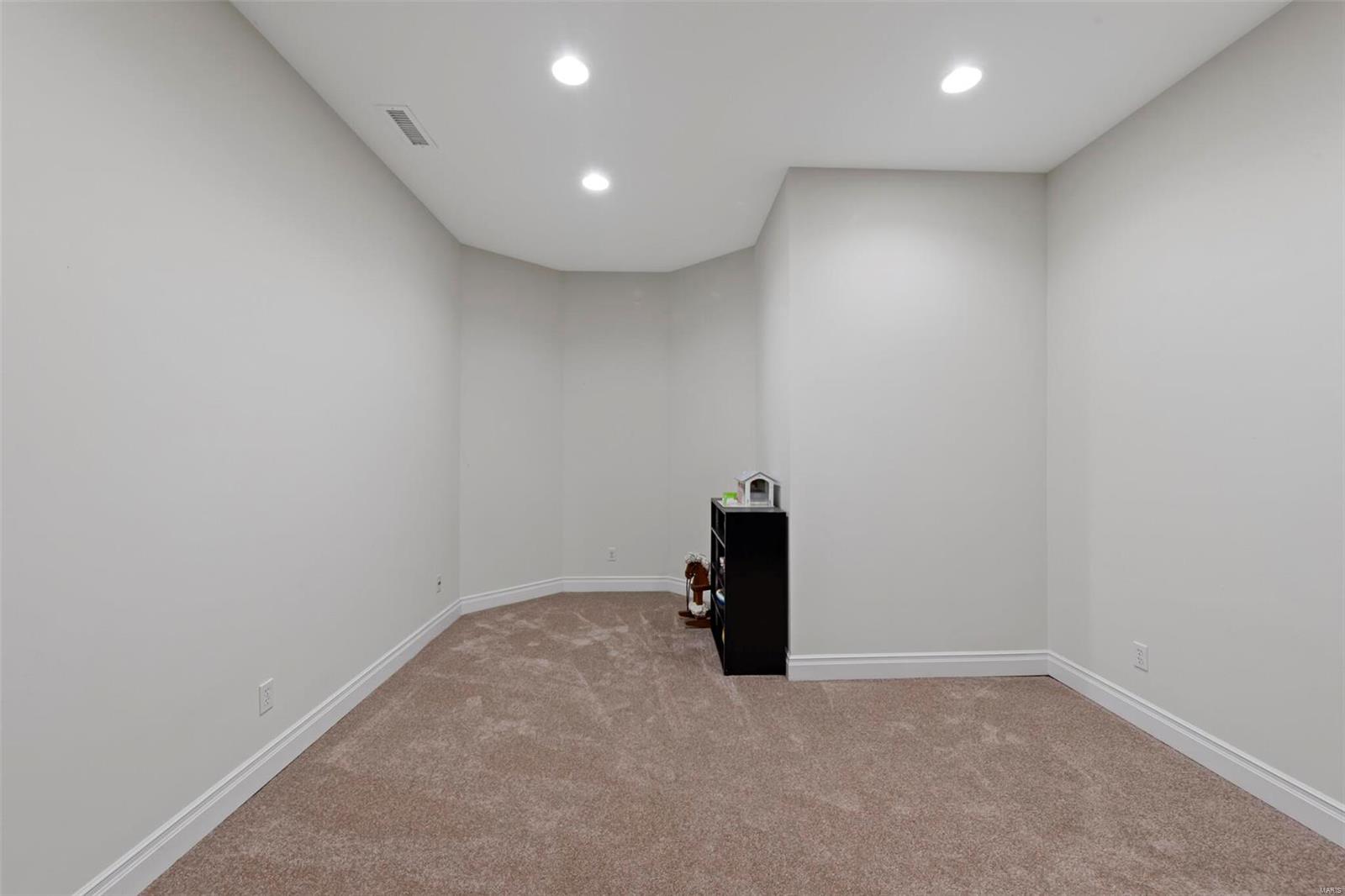 Tyrie Sappington Estate - Residential