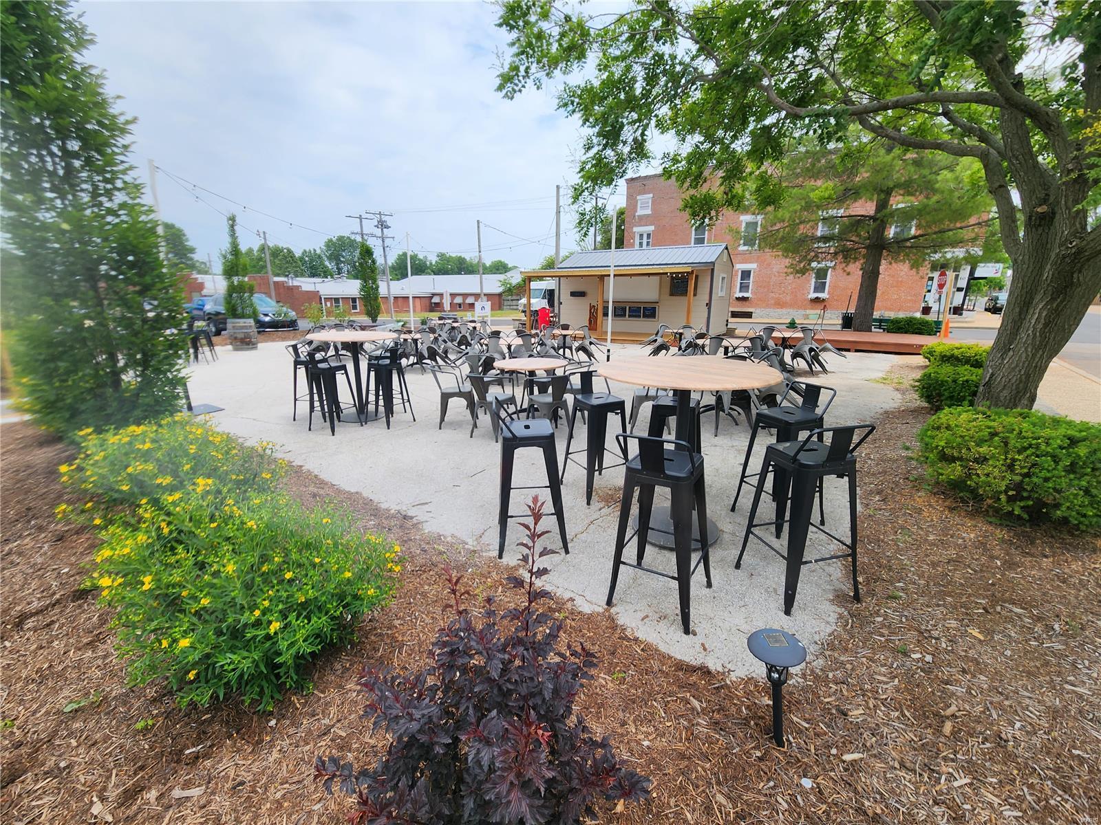 Lt Sub - Commercial Sale