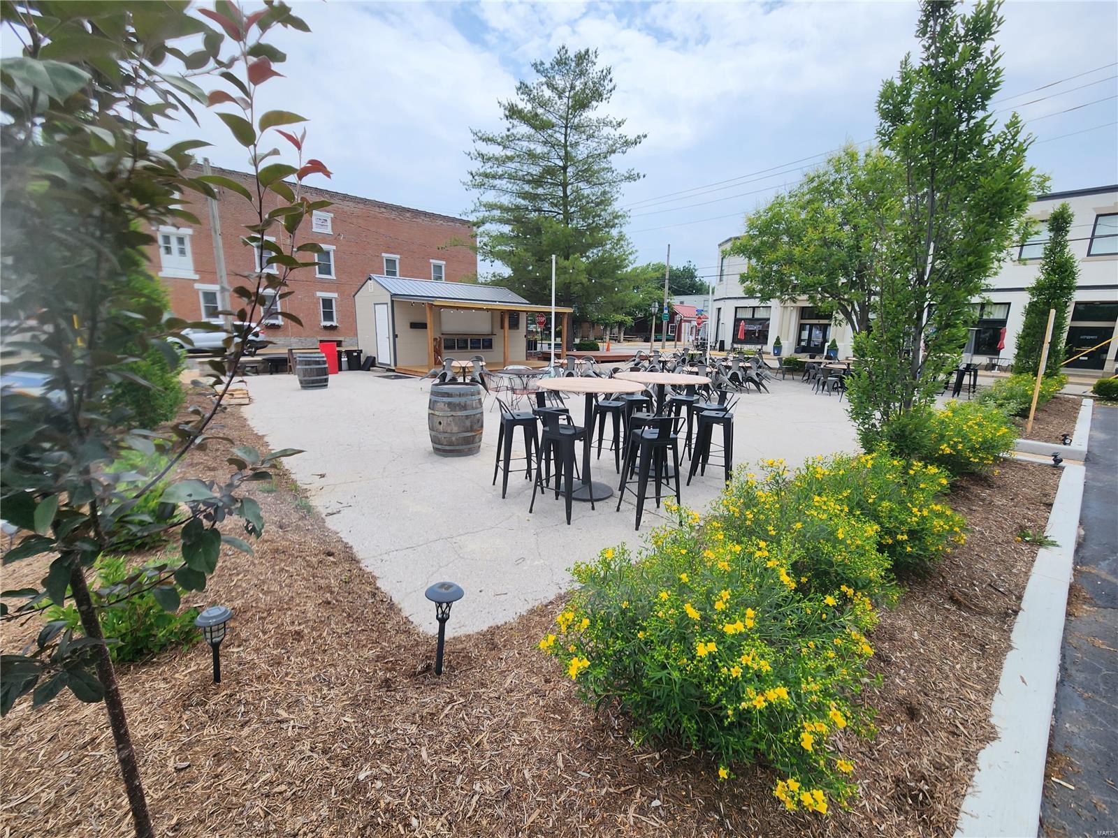 Lt Sub - Commercial Sale