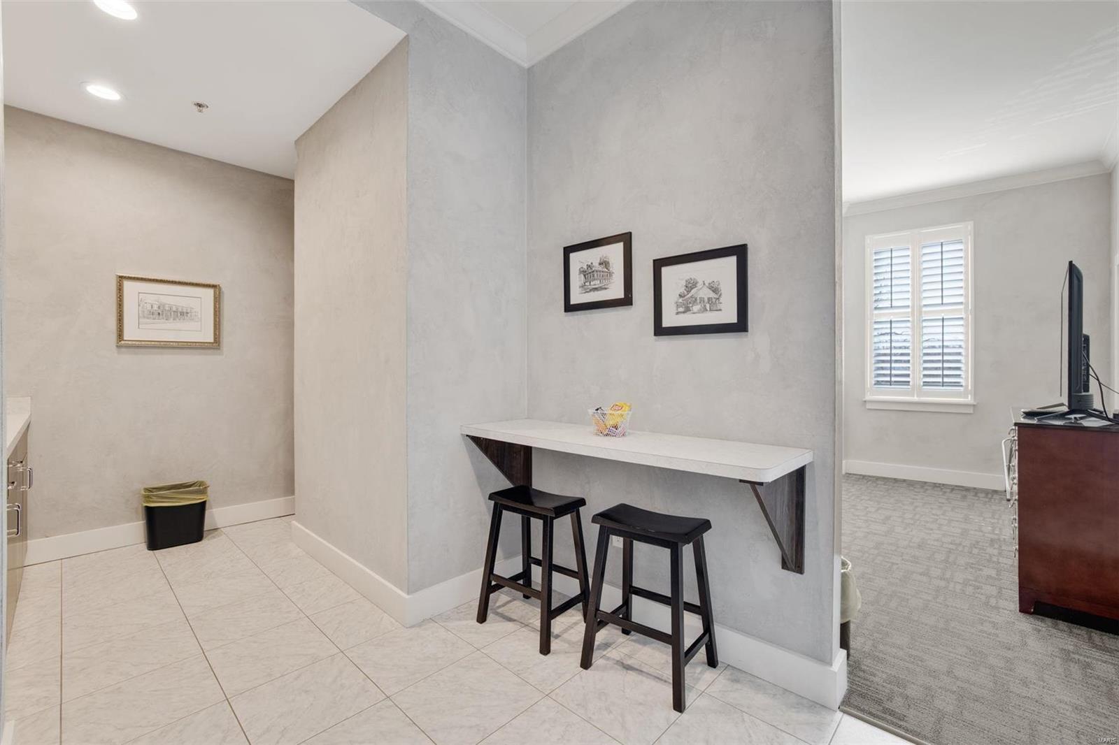 Lt Sub - Commercial Sale