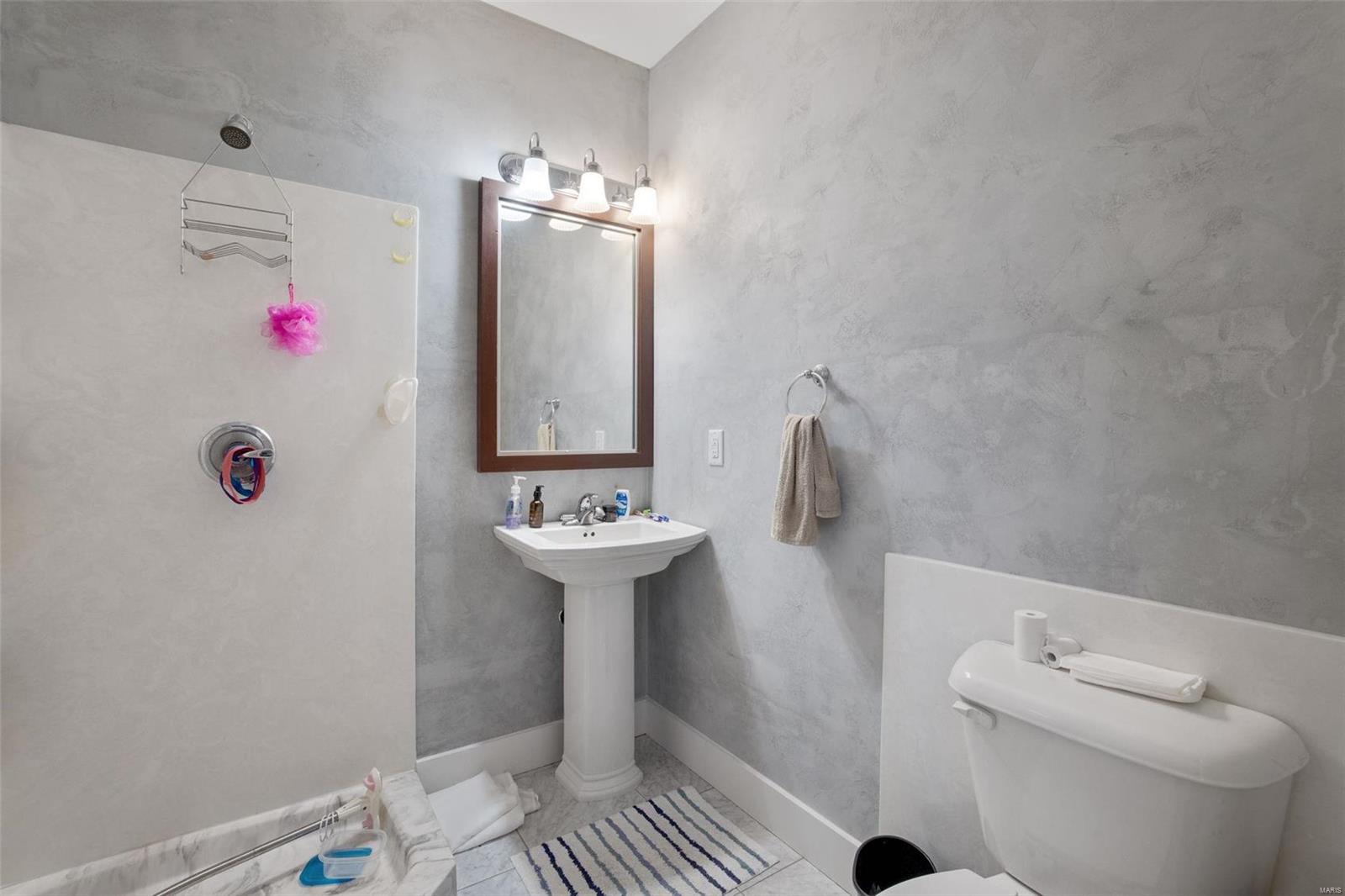 Lt Sub - Commercial Sale