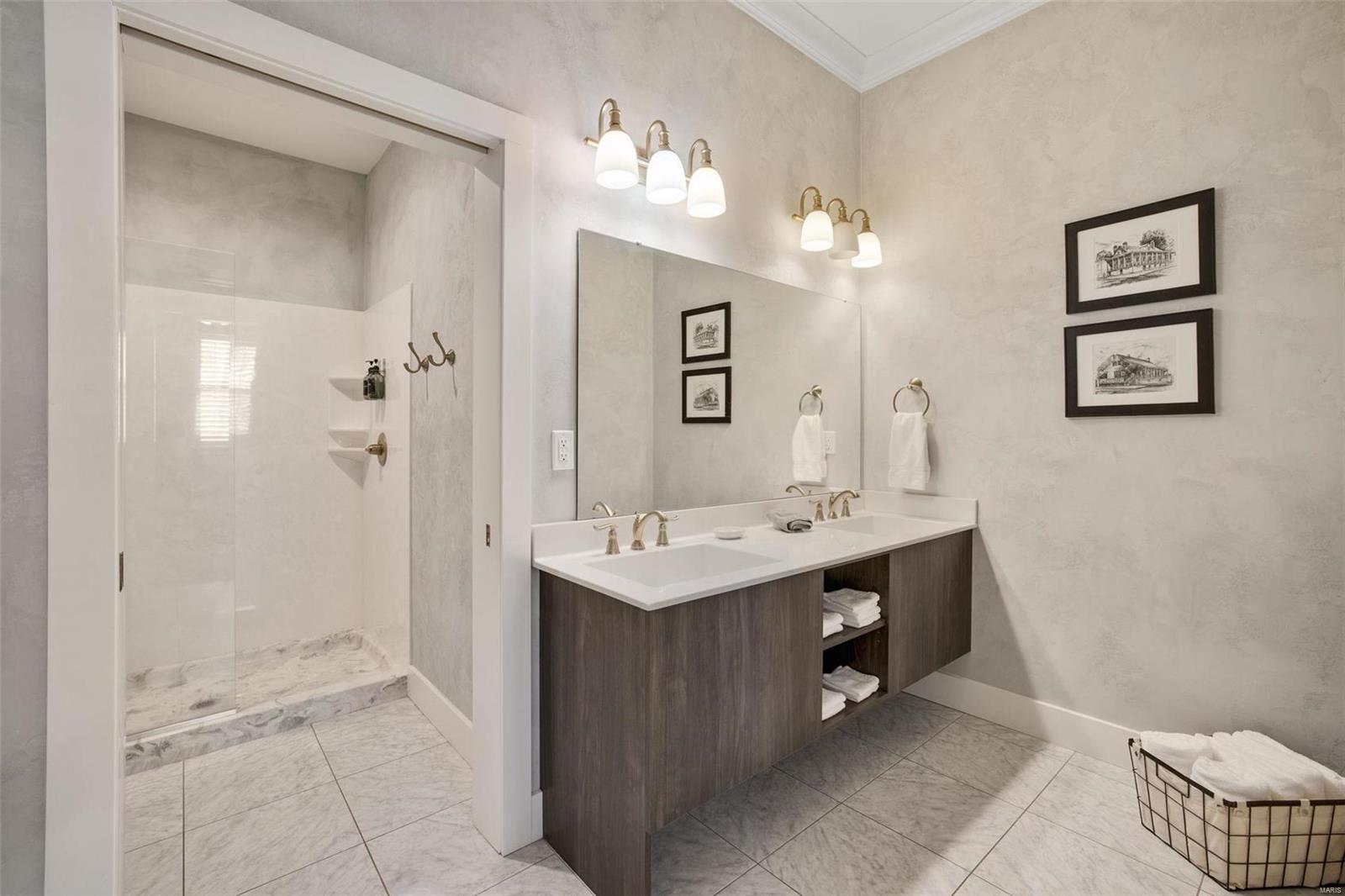 Lt Sub - Commercial Sale