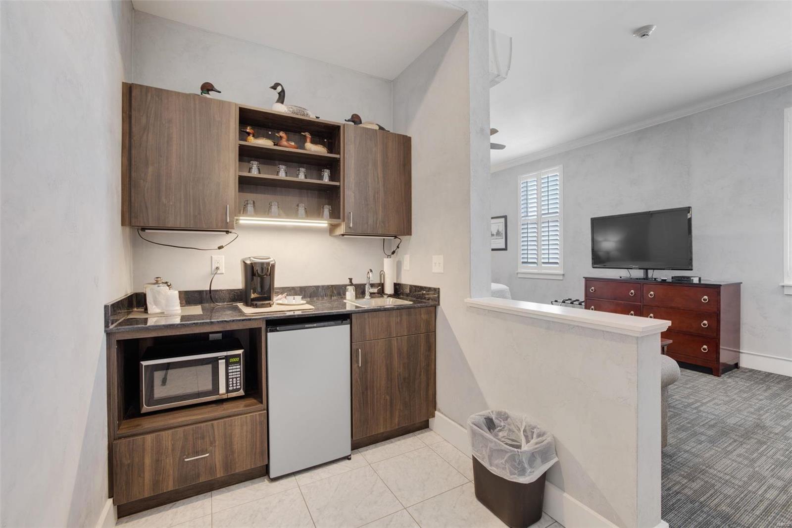 Lt Sub - Commercial Sale