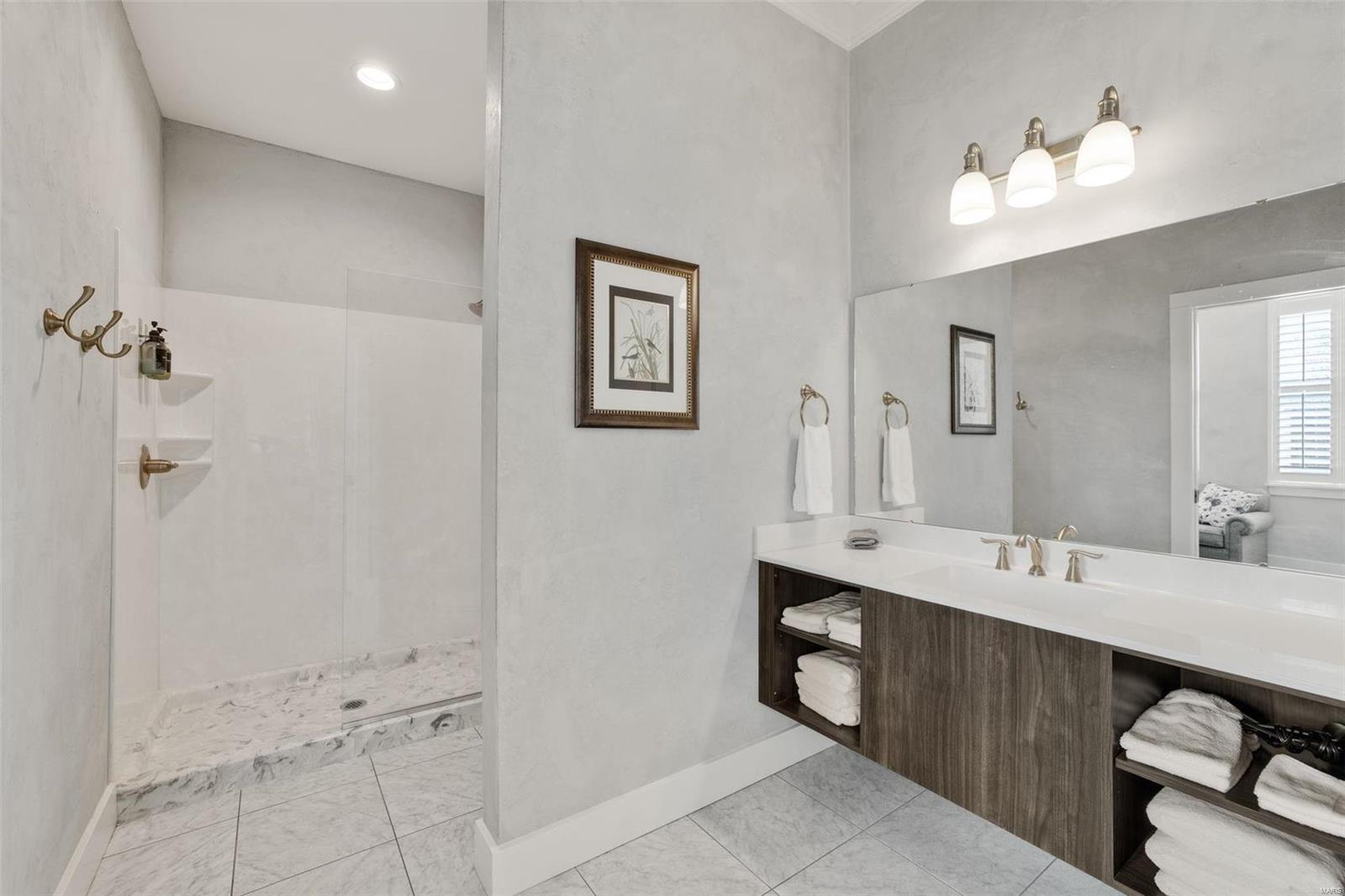 Lt Sub - Commercial Sale