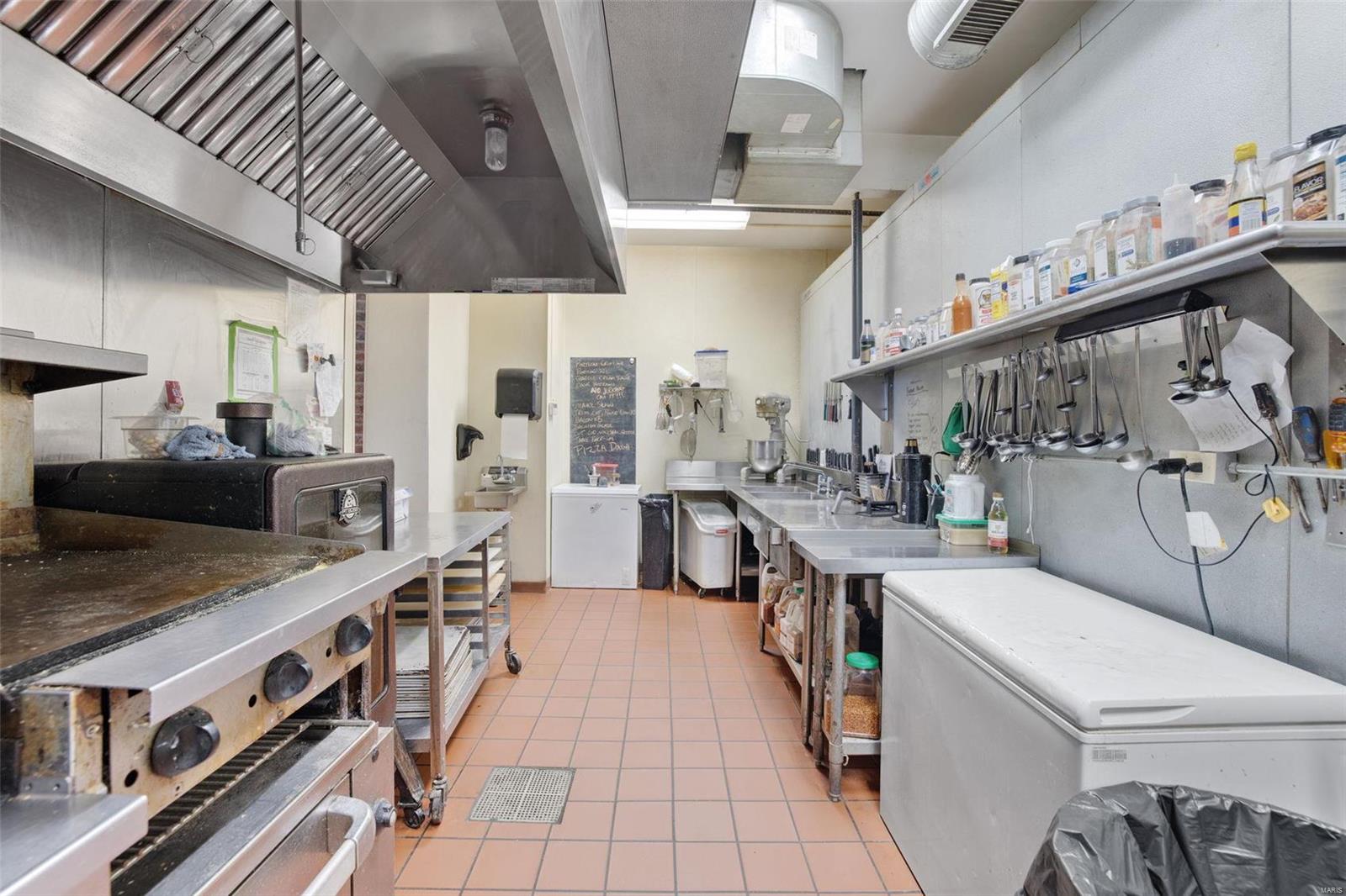 Lt Sub - Commercial Sale