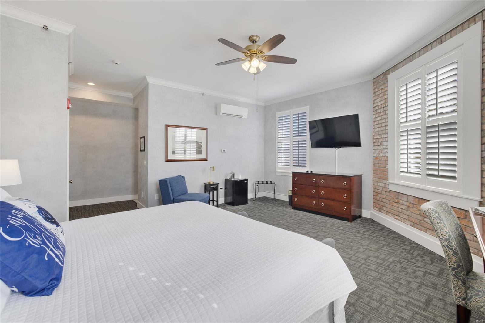 Lt Sub - Commercial Sale