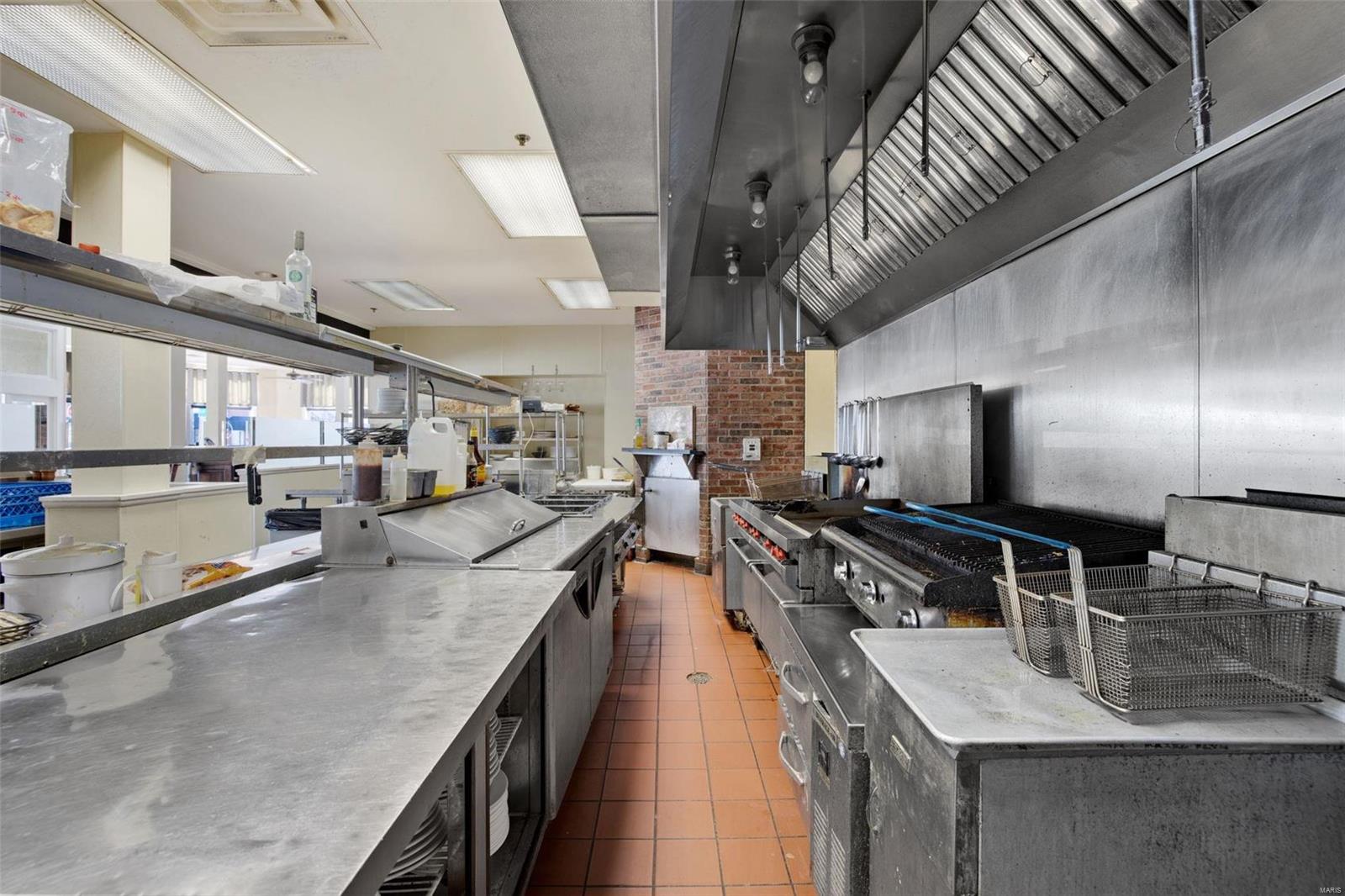 Lt Sub - Commercial Sale