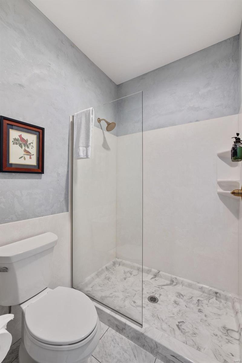 Lt Sub - Commercial Sale