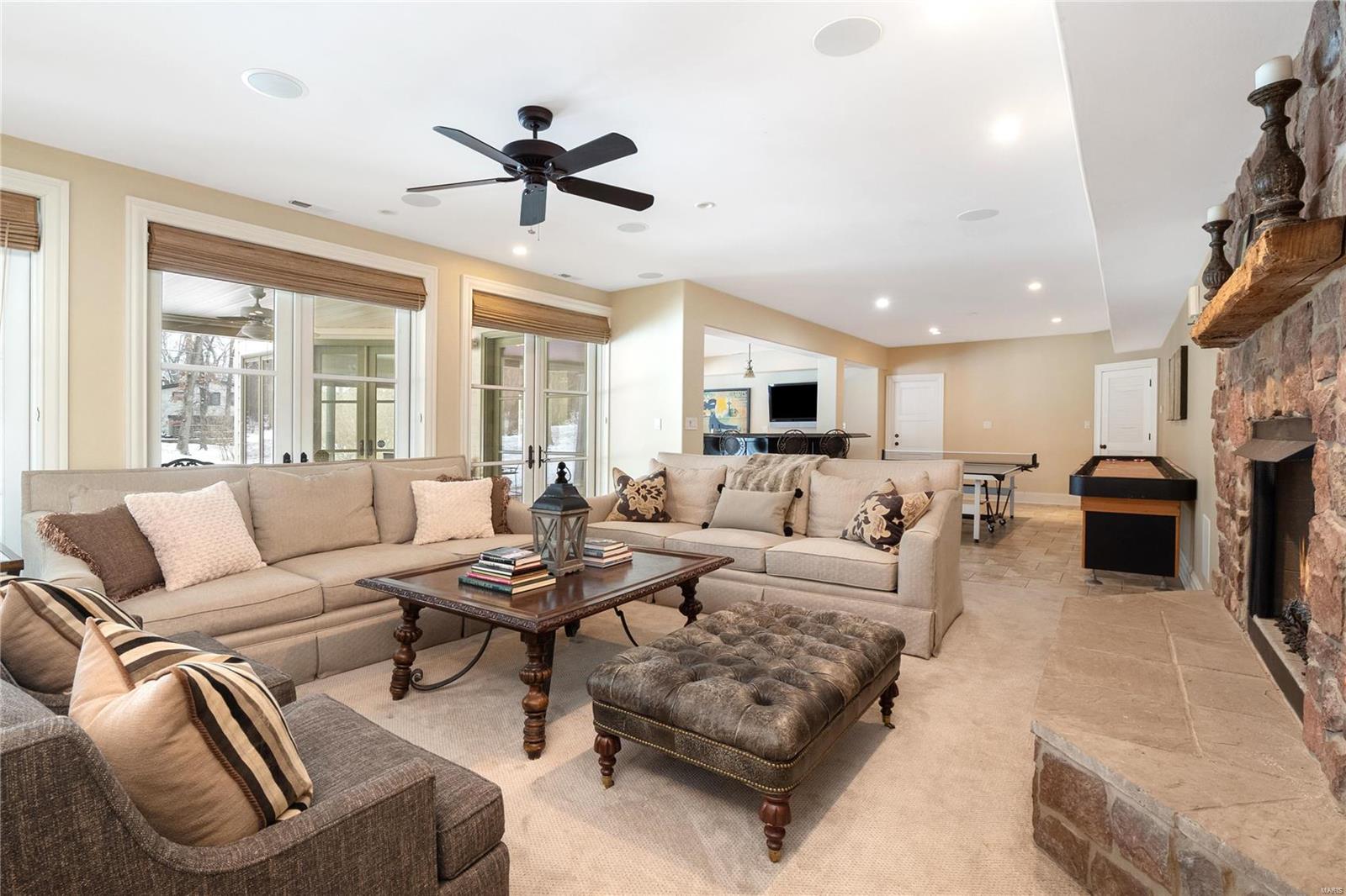 Holiday Lane - Residential