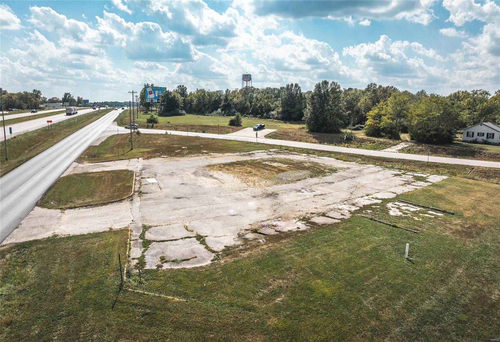 805 N Service Rd W Tract B