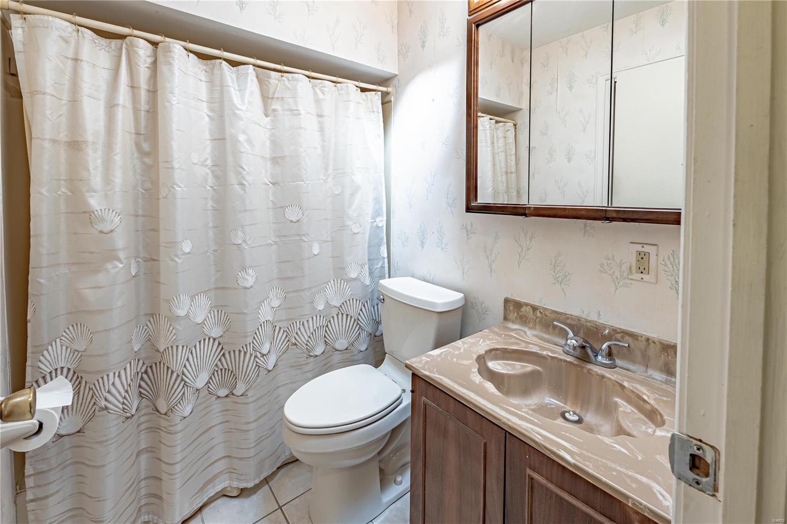 Mayer Wedgwood Green Pheasant Run - Residential