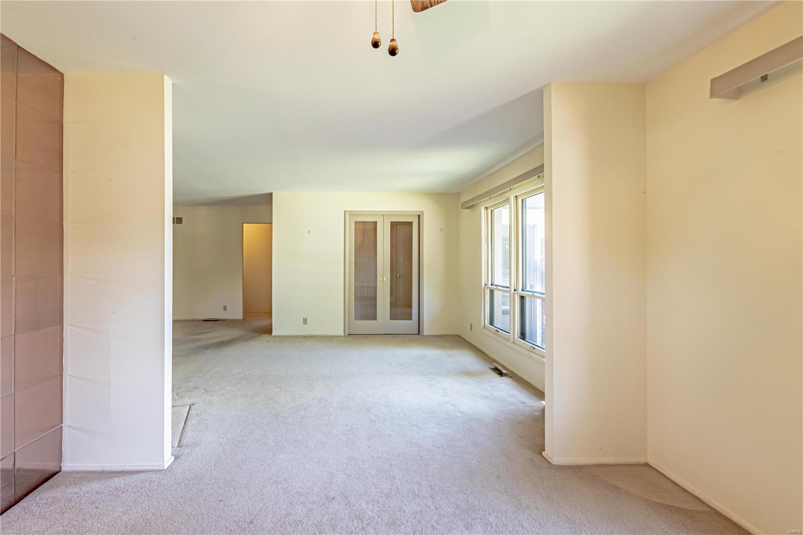 Mayer Wedgwood Green Pheasant Run - Residential