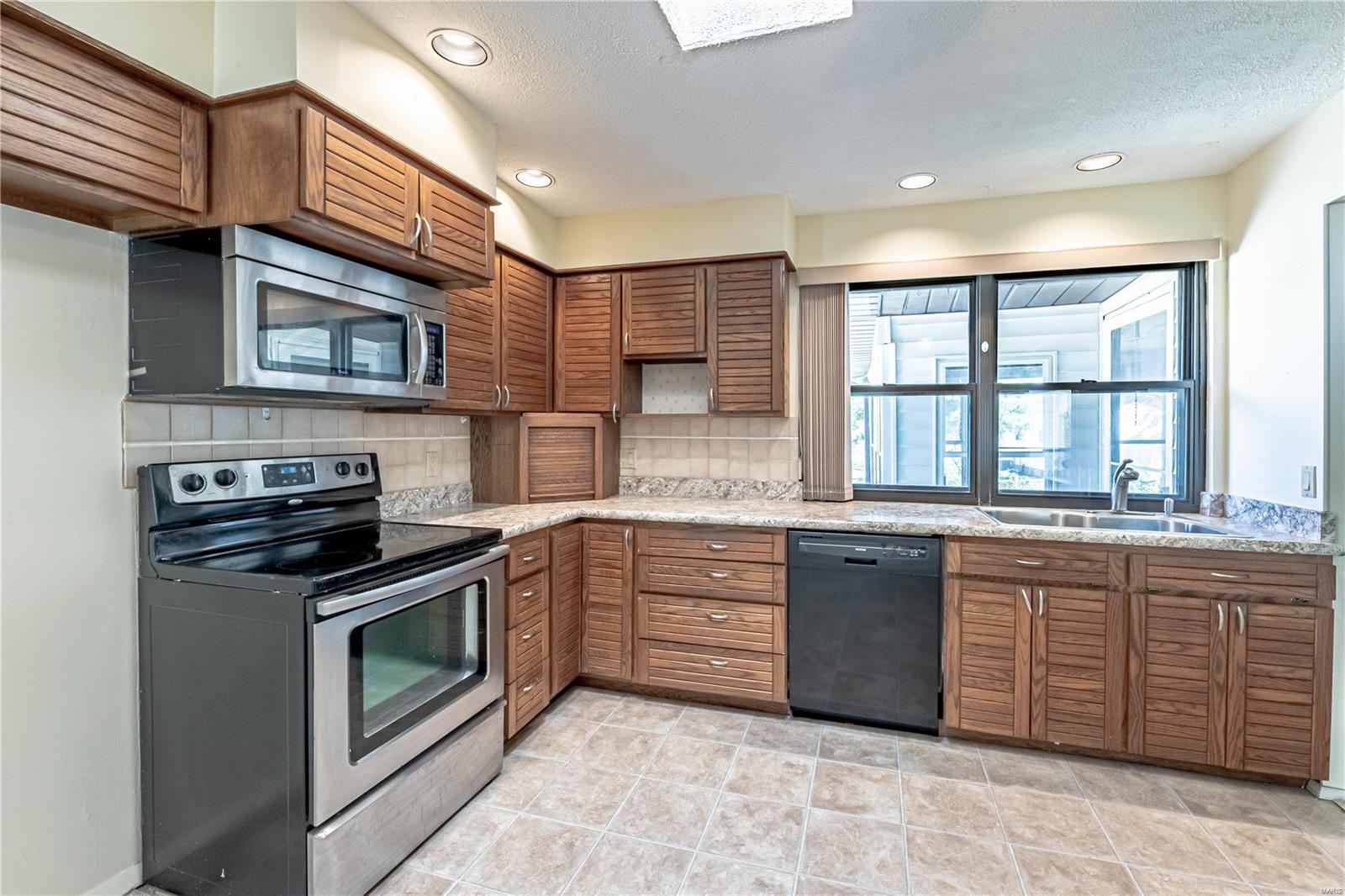 Mayer Wedgwood Green Pheasant Run - Residential