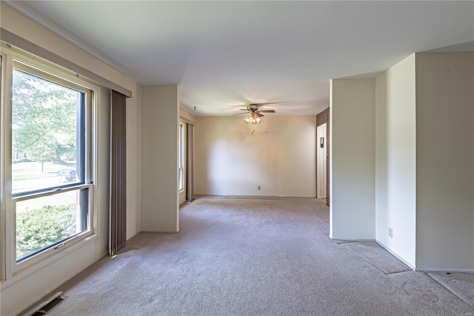 Mayer Wedgwood Green Pheasant Run - Residential